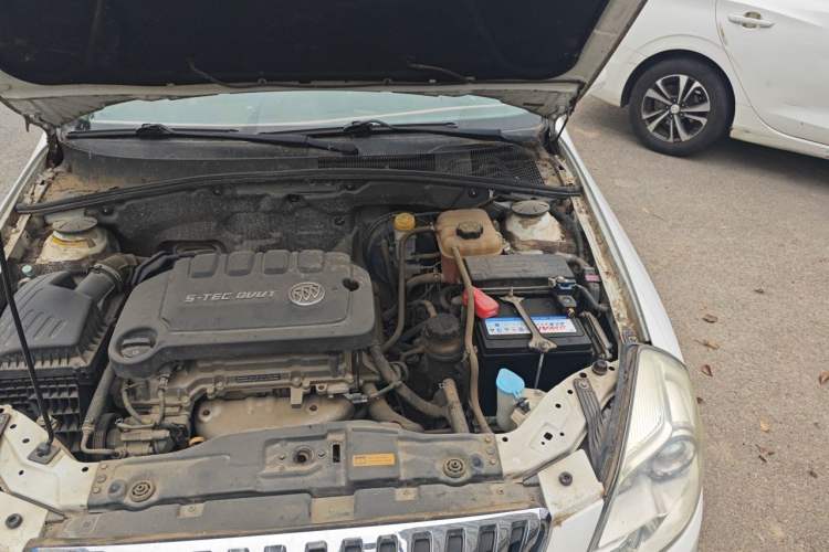 Used Buick Excelle 2015 1.5L Manual Classic Trim Engine Bay Left