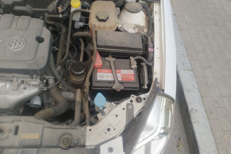 Used Buick Excelle 2015 1.5L Automatic Classic Model Engine Bay Left