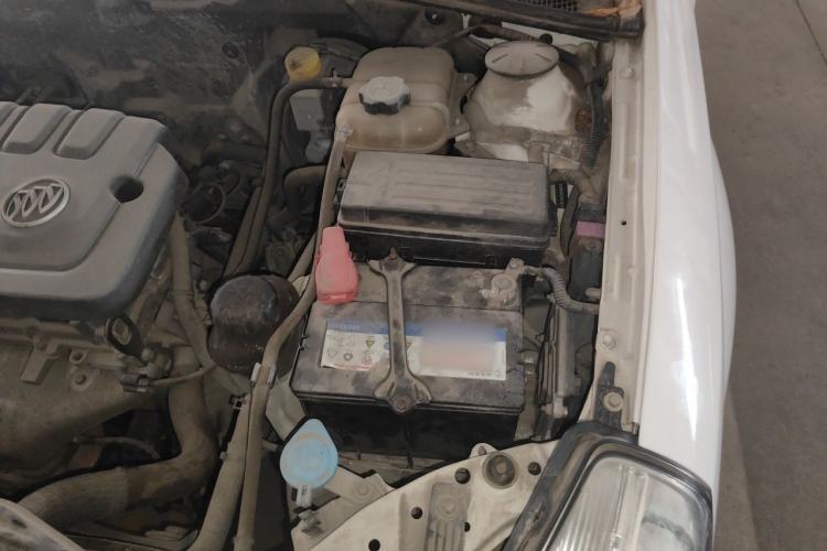 Used Buick Excelle 2015 1.5L Manual Classic Trim Engine Bay Left