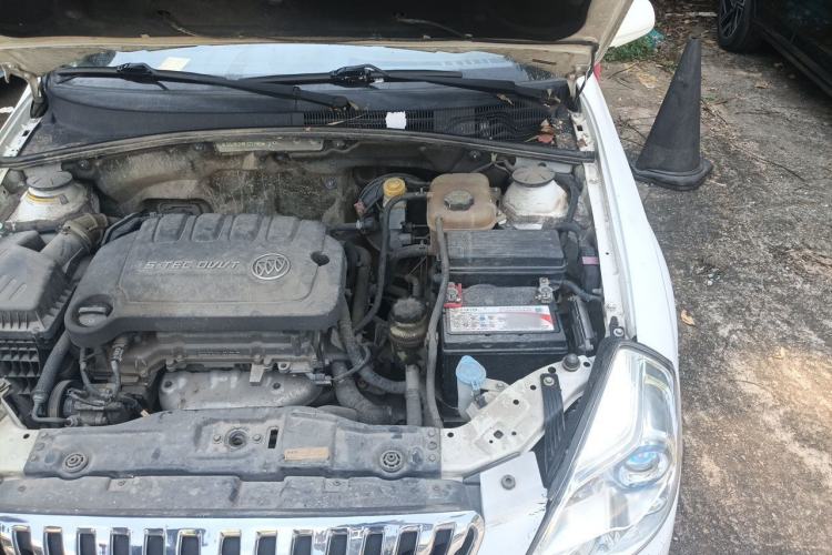 Used Buick Excelle 2015 1.5L Automatic Classic Model Engine Bay Left