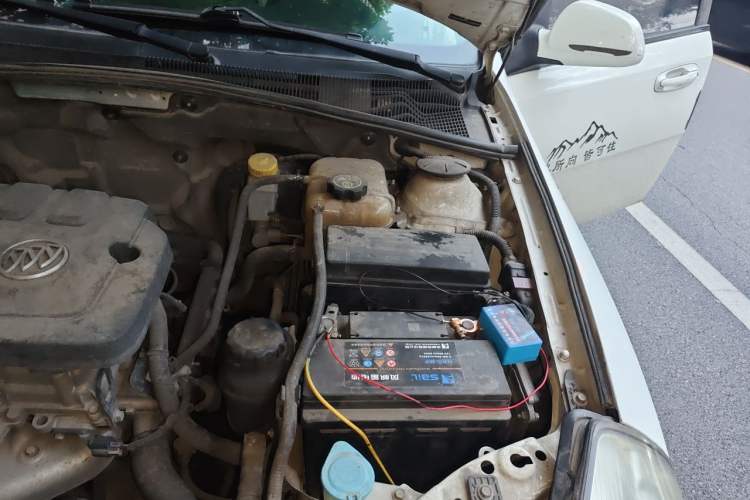 Used Buick Excelle 2015 1.5L Manual Classic Trim Engine Bay Left