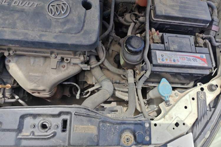 Used Buick Excelle 2015 1.5L Automatic Classic Model Engine Bay Left