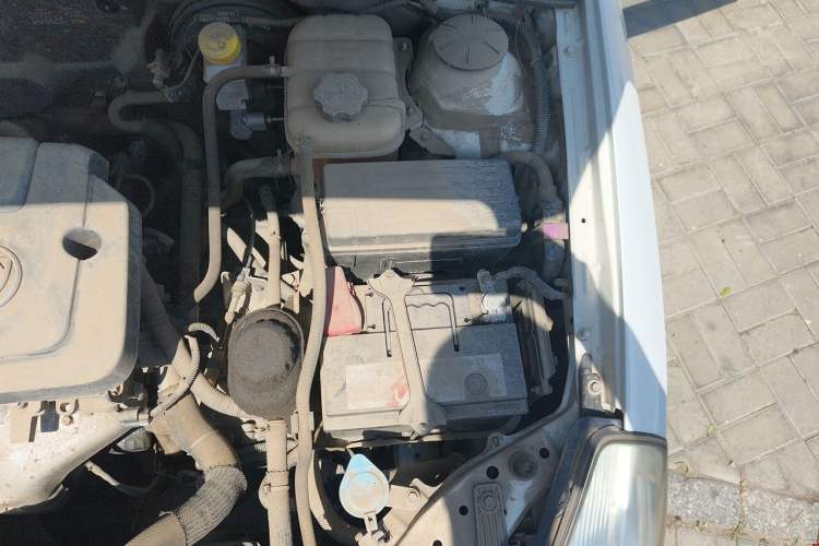 Used Buick Excelle 2015 1.5L Automatic Classic Model Engine Bay Left