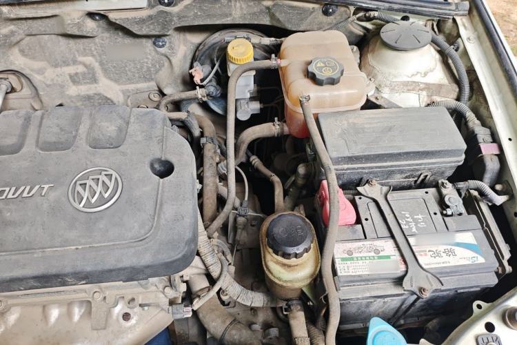 Used Buick Excelle 2015 1.5L Automatic Classic Model Engine Bay Left
