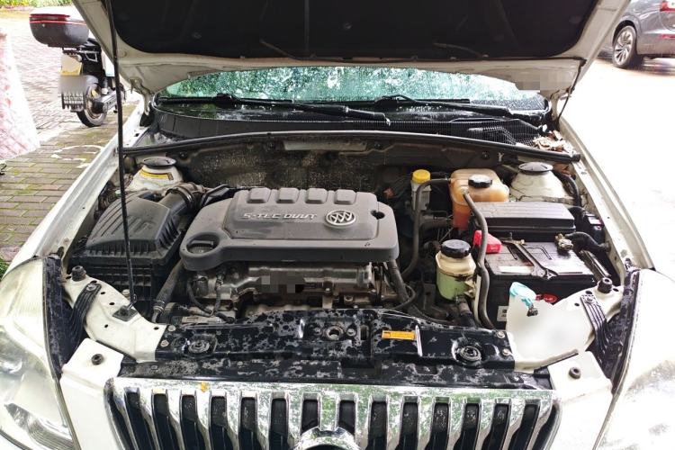 Used Buick Excelle 2015 1.5L Automatic Classic Model Engine Bay