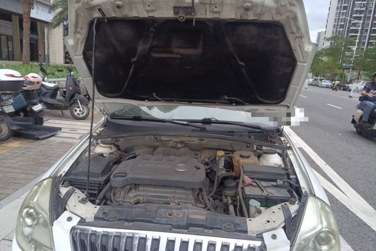 Used Buick Excelle 2015 1.5L Automatic Classic Model Engine Bay