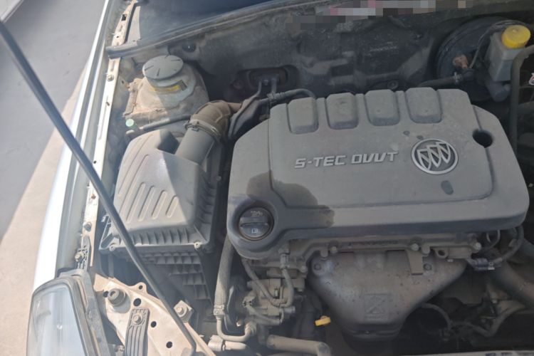 Used Buick Excelle 2015 1.5L Automatic Classic Model Engine Bay Right