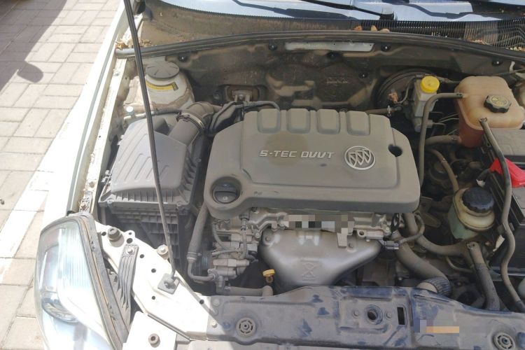 Used Buick Excelle 2015 1.5L Automatic Classic Model Engine Bay Right