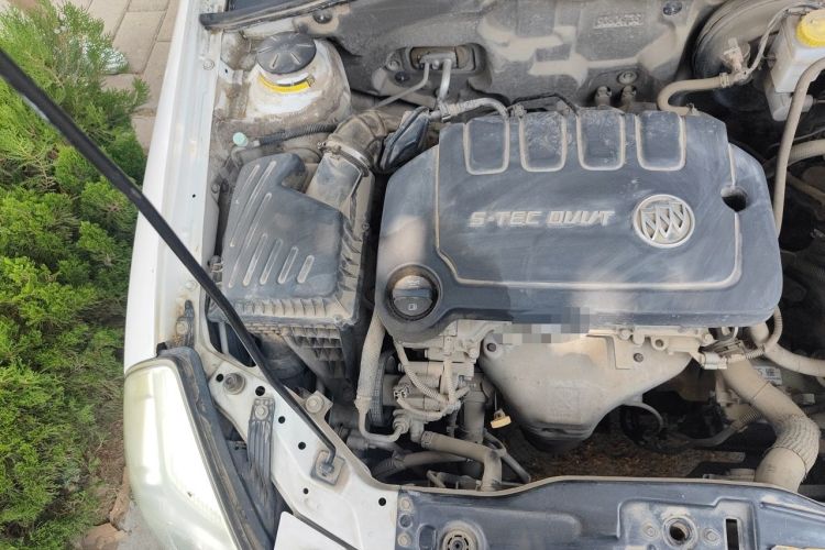 Used Buick Excelle 2015 1.5L Automatic Classic Model Engine Bay Right
