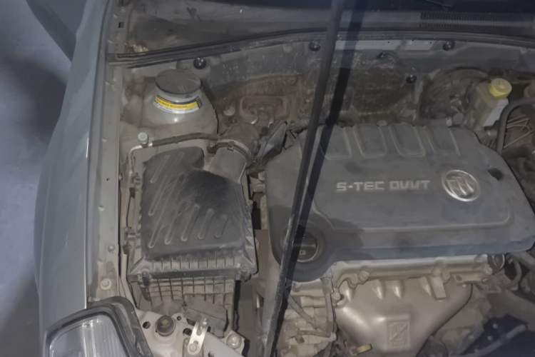 Used Buick Excelle 2015 1.5L Automatic Classic Model Engine Bay Right