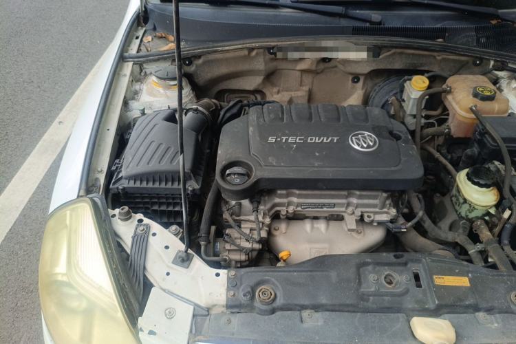 Used Buick Excelle 2015 1.5L Manual Classic Trim Engine Bay Right