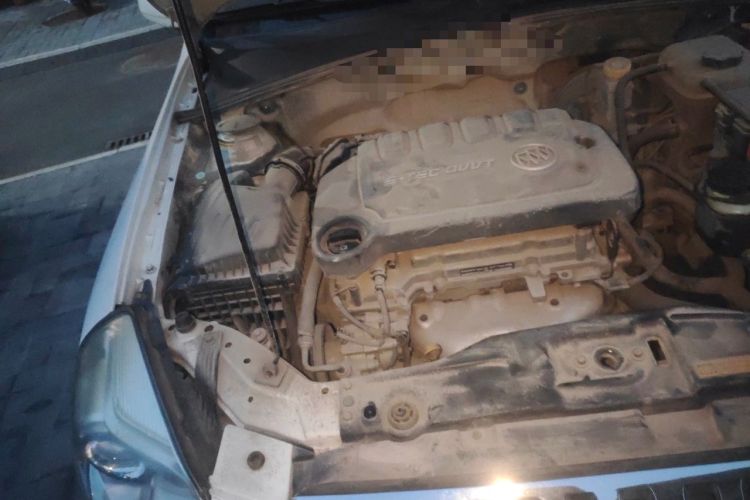 Used Buick Excelle 2015 1.5L Manual Classic Trim Engine Bay Right