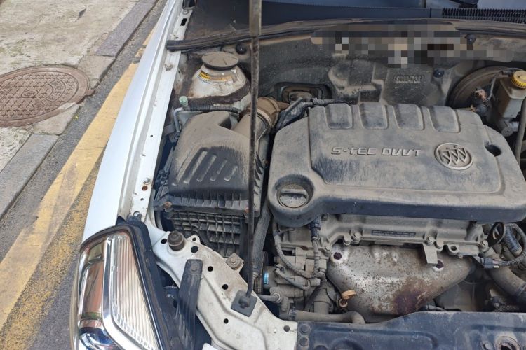 Used Buick Excelle 2015 1.5L Automatic Classic Model Engine Bay Right