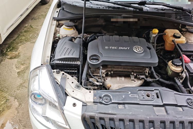 Used Buick Excelle 2015 1.5L Automatic Classic Model Engine Bay Right