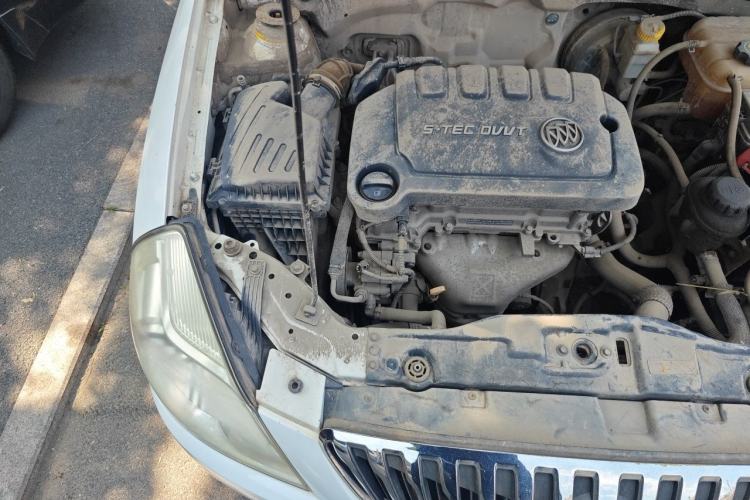 Used Buick Excelle 2015 1.5L Manual Classic Trim Engine Bay Right