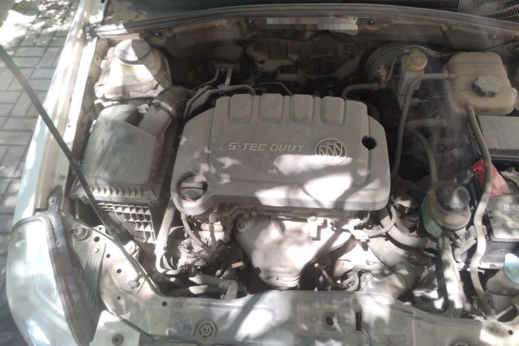 Used Buick Excelle 2015 1.5L Automatic Classic Model Engine Bay Right