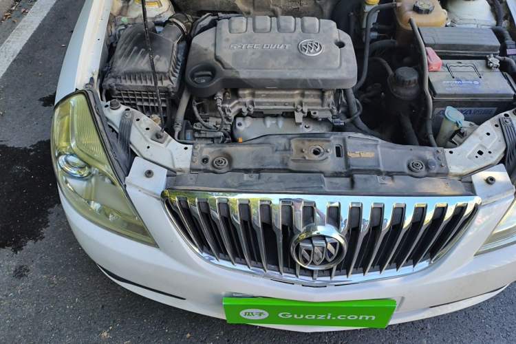 Used Buick Excelle 2015 1.5L Manual Luxury Model Engine Bay Right