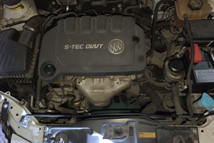 Used Buick Excelle 2015 1.5L Automatic Classic Model Engine Bay Right
