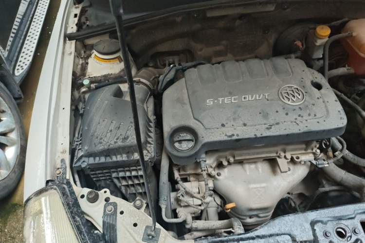 Used Buick Excelle 2015 1.5L Automatic Classic Model Engine Bay Right