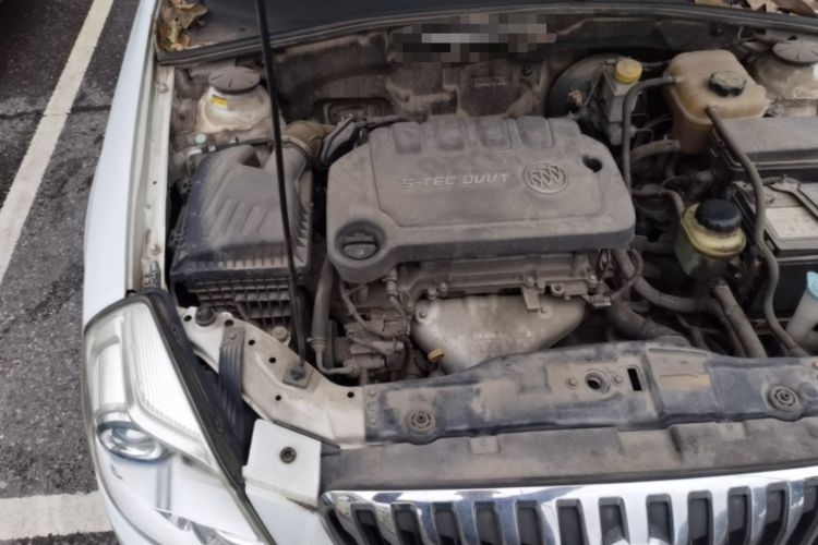 Used Buick Excelle 2015 1.5L Automatic Classic Model Engine Bay Right