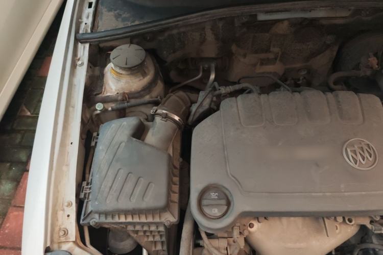 Used Buick Excelle 2015 1.5L Automatic Classic Model Engine Bay Right