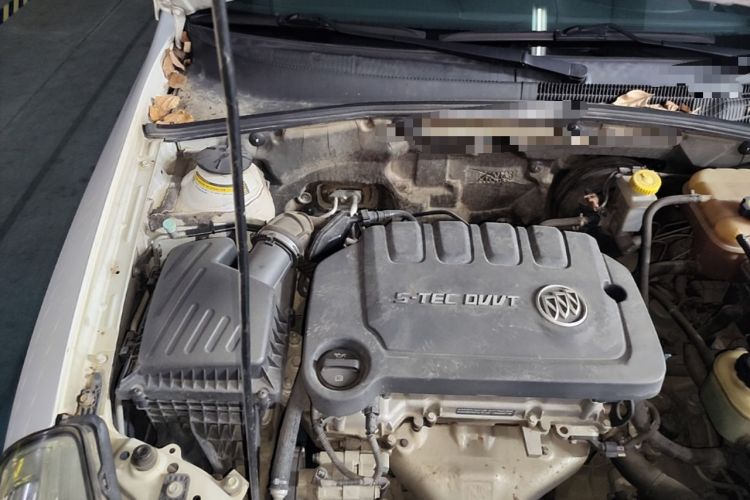 Used Buick Excelle 2015 1.5L Automatic Classic Model Engine Bay Right