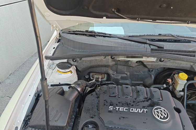 Used Buick Excelle 2015 1.5L Automatic Classic Model Engine Bay Right