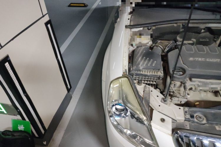 Used Buick Excelle 2015 1.5L Automatic Classic Model Engine Bay Right