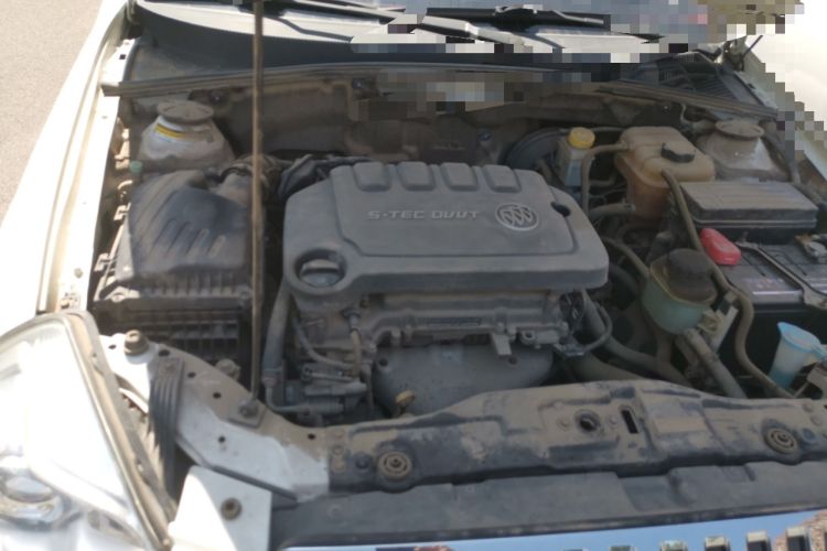 Used Buick Excelle 2015 1.5L Manual Luxury Model Engine Bay Right