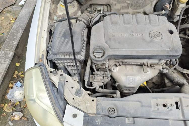 Used Buick Excelle 2015 1.5L Automatic Classic Model Engine Bay Right