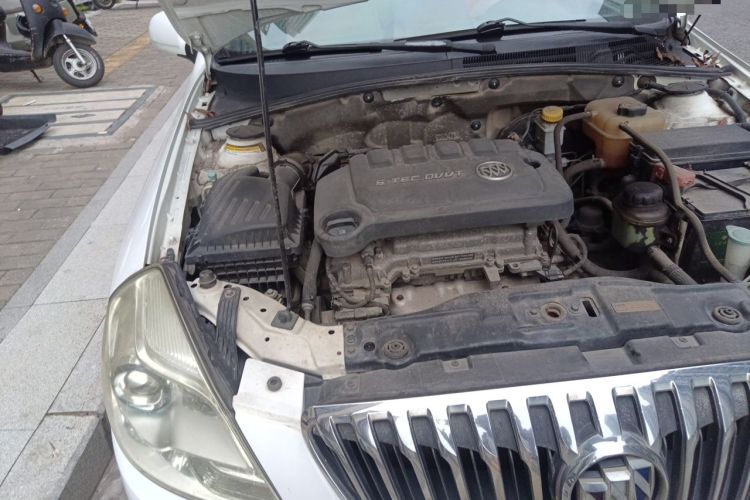 Used Buick Excelle 2015 1.5L Automatic Classic Model Engine Bay Right