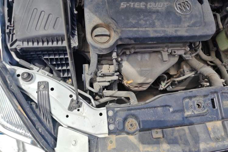 Used Buick Excelle 2015 1.5L Automatic Classic Model Engine Bay Right