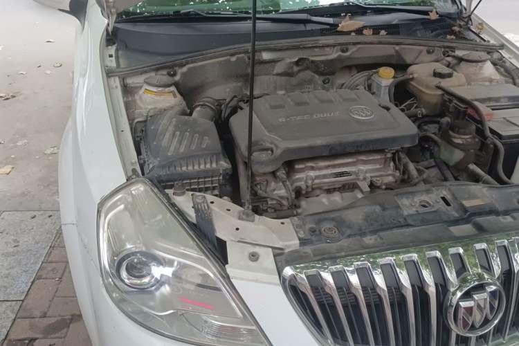 Used Buick Excelle 2015 1.5L Automatic Classic Model Engine Bay Right