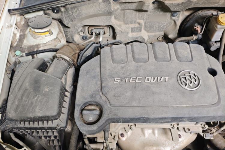 Used Buick Excelle 2015 1.5L Automatic Classic Model Engine Bay Right