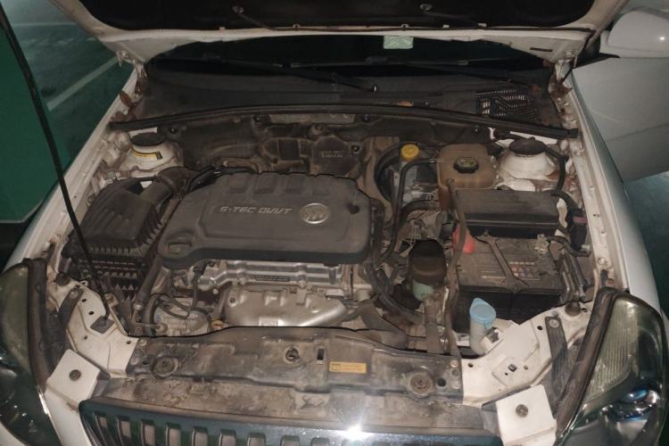 Used Buick Excelle 2015 1.5L Manual Luxury Model Engine Bay