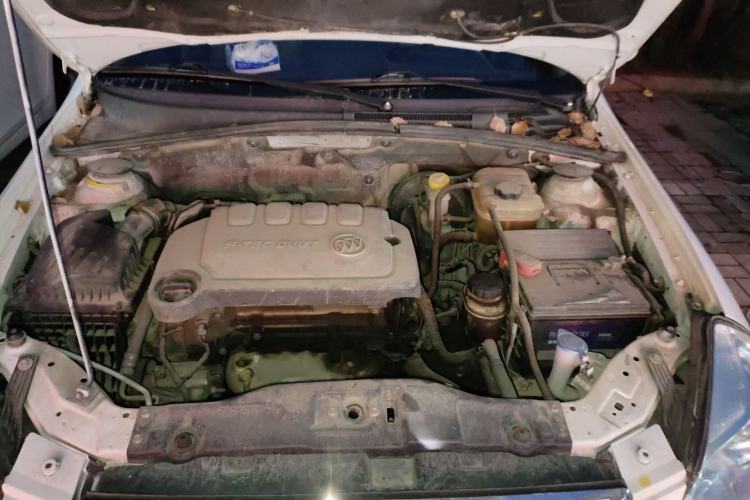 Used Buick Excelle 2015 1.5L Manual Classic Trim Engine Bay