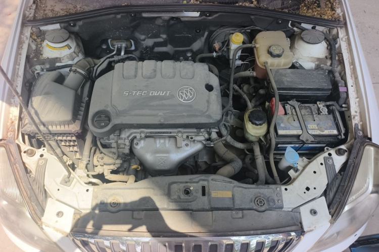 Used Buick Excelle 2015 1.5L Automatic Classic Model Engine Bay