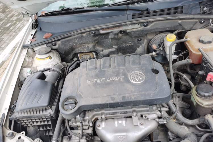 Used Buick Excelle 2015 1.5L Automatic Classic Model Engine Bay