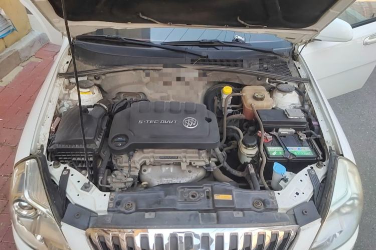 Used Buick Excelle 2015 1.5L Manual Classic Trim Engine Bay