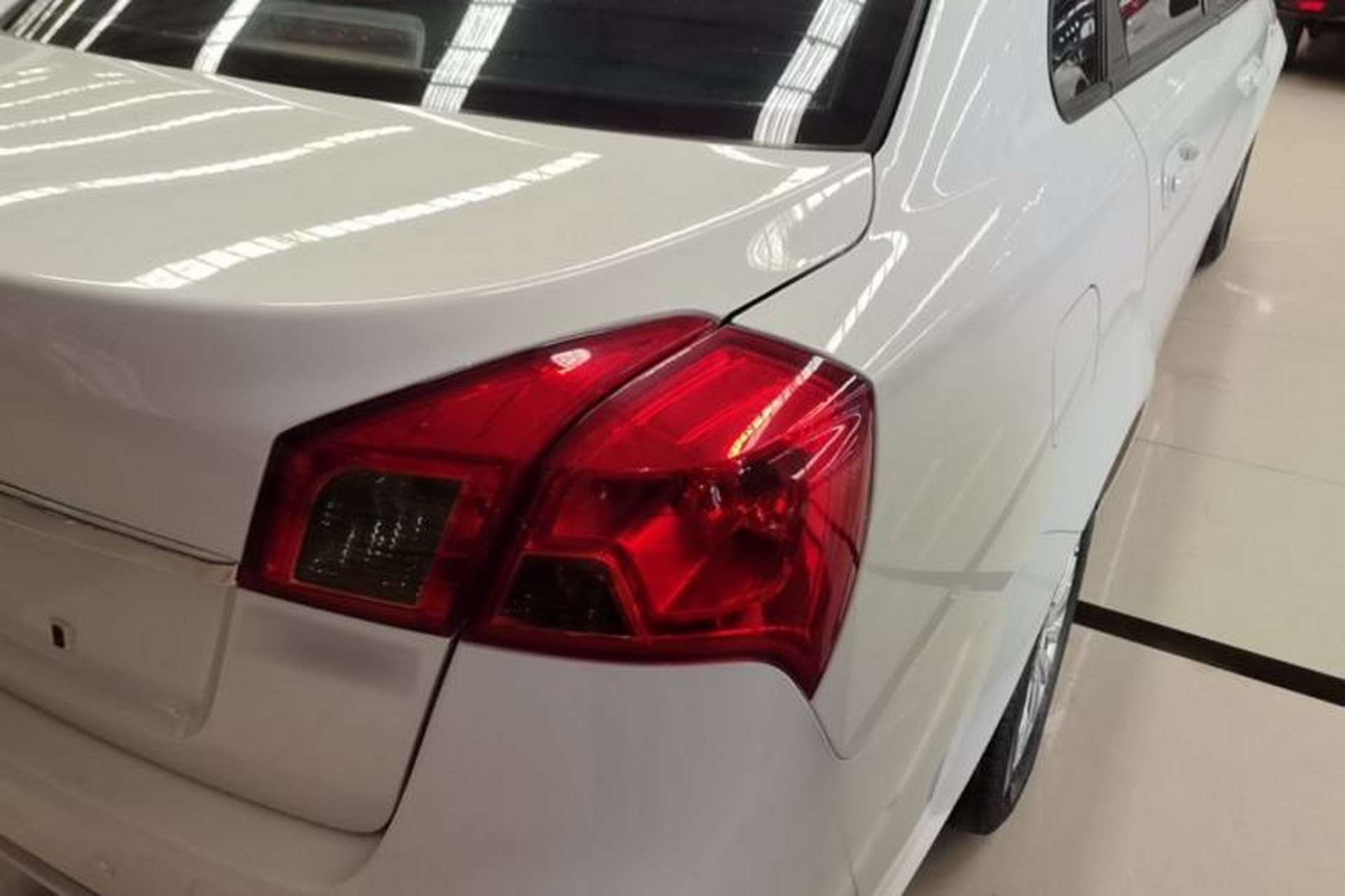 Used Buick Excelle 2015 1.5L Automatic Classic Model Exterior 1