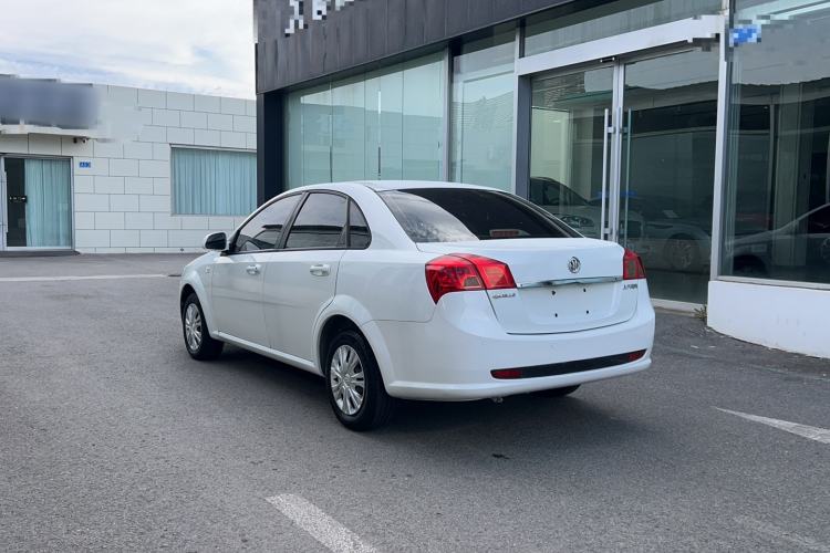 Used Buick Excelle 2015 1.5L Automatic Classic Model Exterior 1