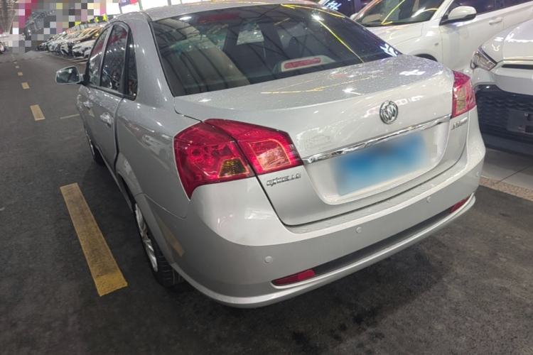 Used Buick Excelle 2015 1.5L Automatic Classic Model Exterior 2