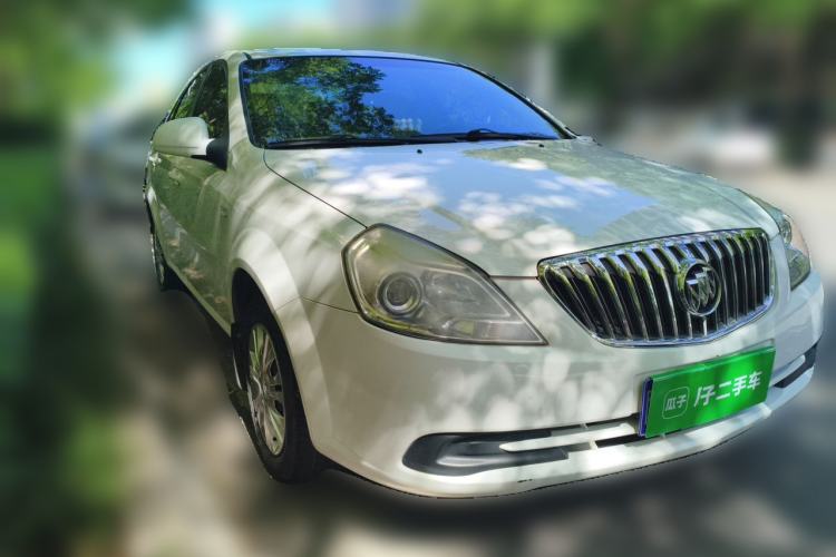 Used Buick Excelle 2015 1.5L Automatic Classic Model Exterior 2