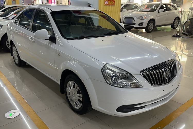 Used Buick Excelle 2015 1.5L Automatic Classic Model Exterior 2