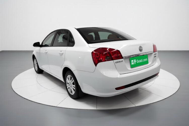 Used Buick Excelle 2015 1.5L Automatic Classic Model Exterior 3