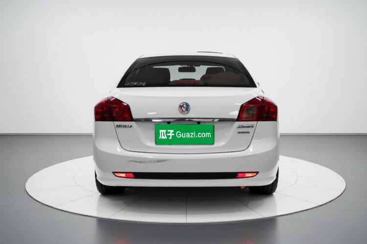 Used Buick Excelle 2015 1.5L Automatic Classic Model Exterior 4