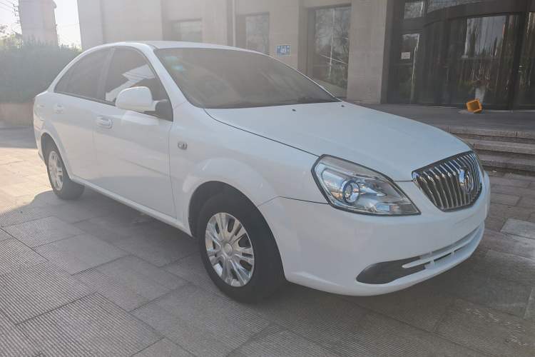 Used Buick Excelle 2015 1.5L Automatic Classic Model Exterior 4