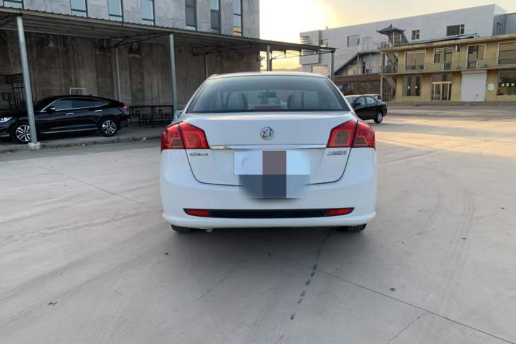 Used Buick Excelle 2015 1.5L Automatic Classic Model Exterior 5