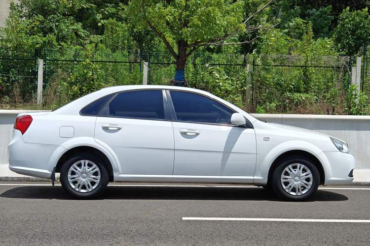Used Buick Excelle 2015 1.5L Automatic Classic Model Exterior 6