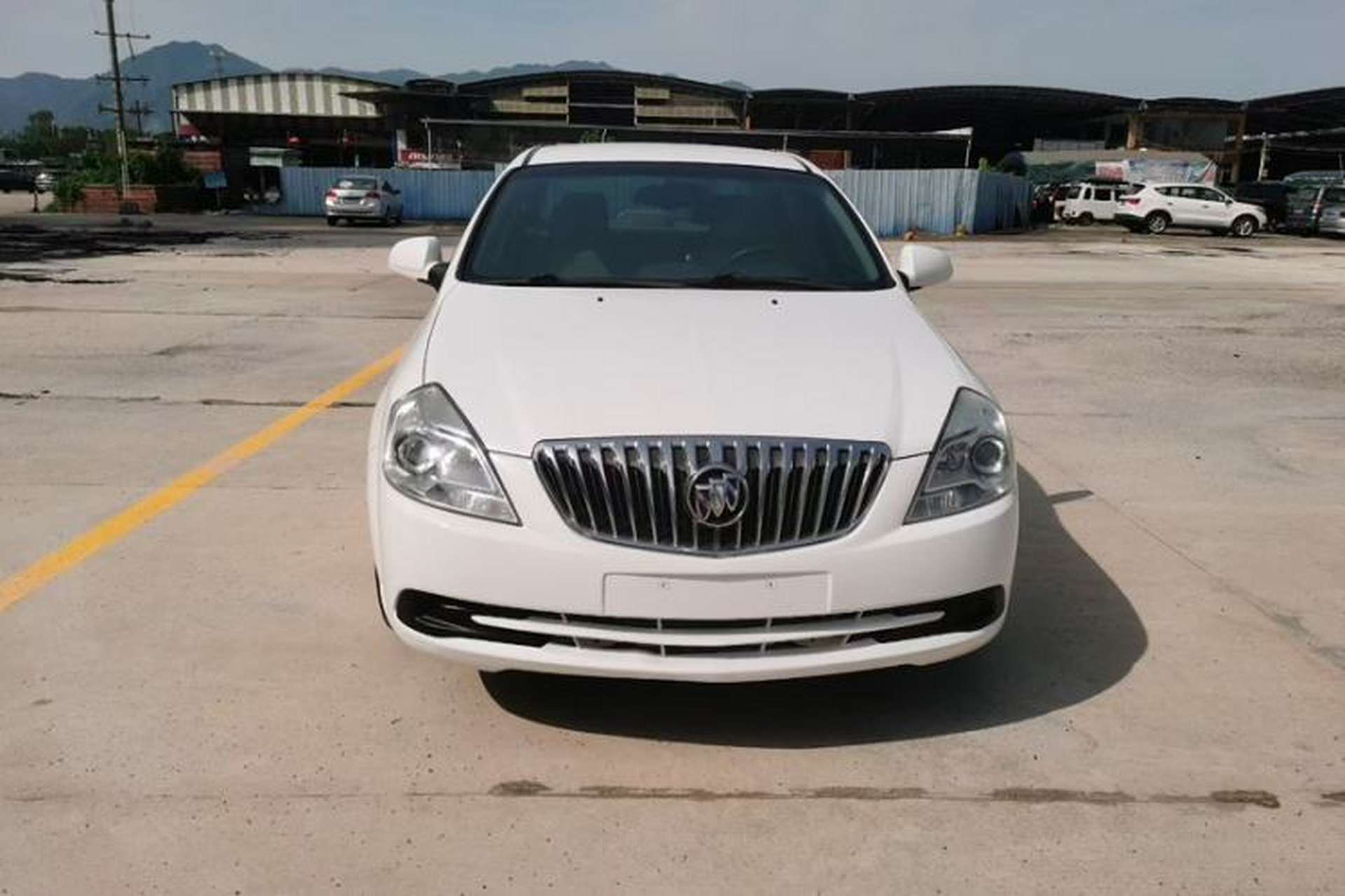 Used Buick Excelle 2015 1.5L Automatic Classic Model Exterior 6